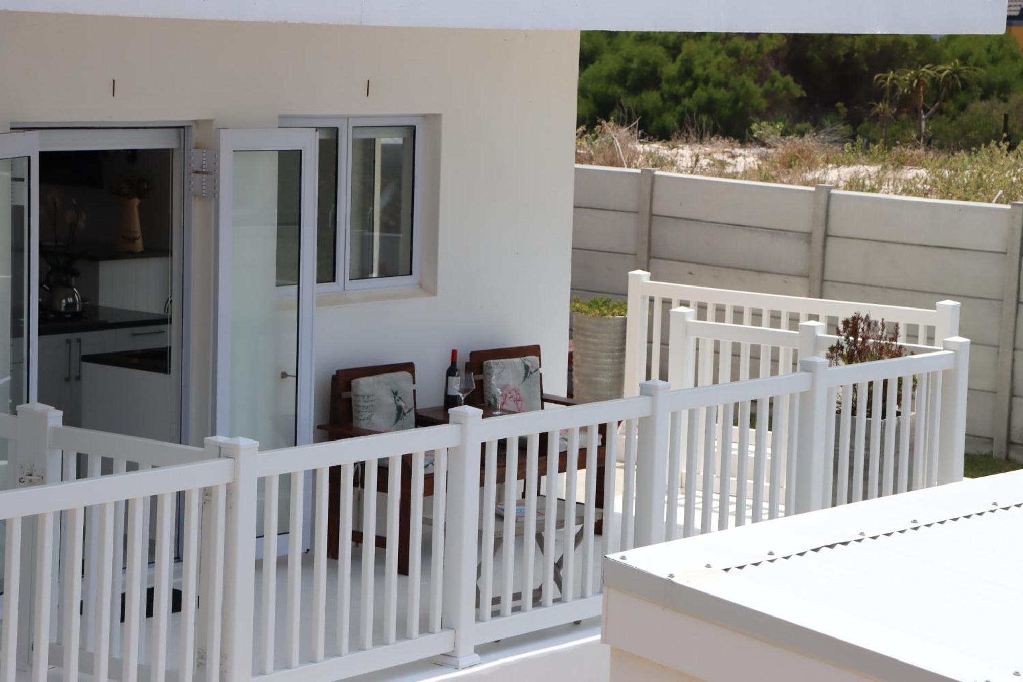 Nivenia Beach House Беттис-Бей Экстерьер фото